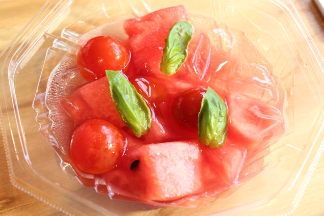 "Watermelon and tomato roigeo" (Provided period 8 / 11-8 / 21)